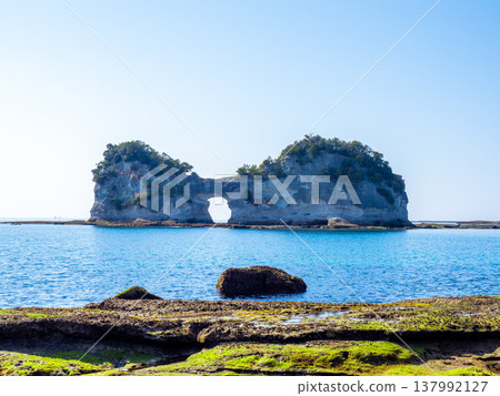 Engetsu Island (Shirahama Town, Wakayama Prefecture) 137992127