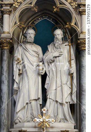 Altar of St. Peter and Paul in Zagreb cathedral 137995179