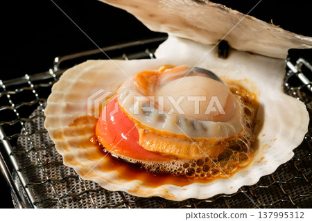  Scallop of scallops 137995312