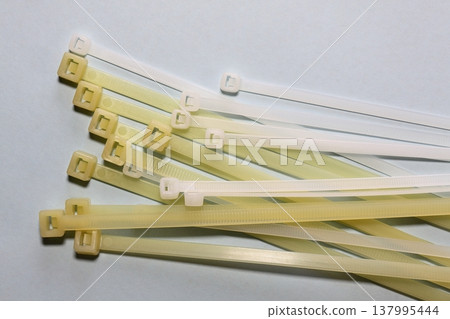 Cable band Cable band 137995444