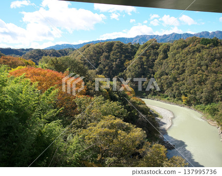 天龍峽的秋景 天龍峽的秋景 137995736