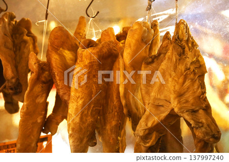 A fish bladder sold at a dried fish store in Des Voeux Road, Hong Kong. Very expensive and expensive Chinese food called "fish gall bladder" A fish bladder sold at a dried fish store in Des Voeux Road, Hong Kong. Very expensive and expensive Chinese food called "fish gall bladder" 137997240