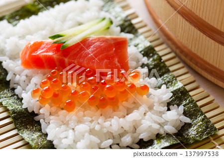 Hand rolled sushi 137997538