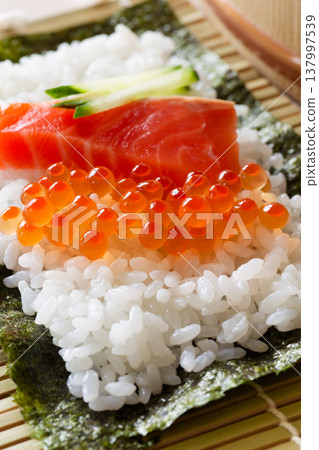 Hand rolled sushi 137997539