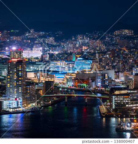 從鍋館山眺望長崎市中心夜景 從鍋館山眺望長崎市中心夜景 138000407