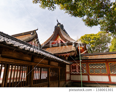 神社屋頂、神社建築、日本建築、傳統建築、日式風格、神社建築群、文化遺產、日本文化、歷史建築、旅遊景點 神社屋頂、神社建築、日本建築、傳統建築、日式風格、神社建築群、文化遺產、日本文化、歷史建築、旅遊景點 138001301