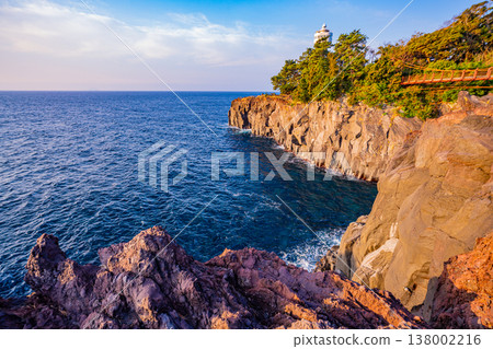 (Shizuoka Prefecture) East Izu, Jogasaki Coast, early morning 138002216