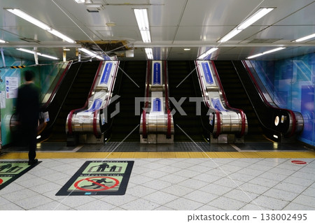 Escalators in Tokyo, Japan Escalators in Tokyo, Japan 138002495