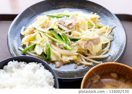 Sautéed delicious meat vegetables set meal Sautéed delicious meat vegetables set meal 138002530