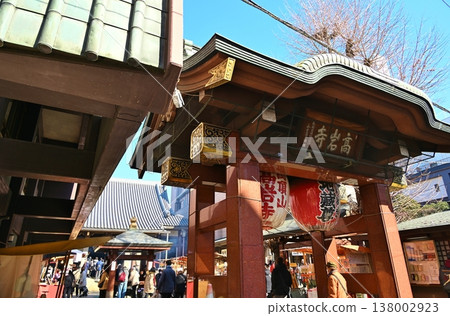 Takaiwa-ji Temple on the day of the annual festival, Tokyo Takaiwa-ji Temple on the day of the annual festival, Tokyo 138002923