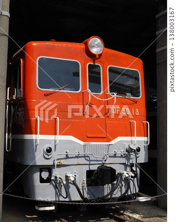 紅色內燃機車 紅色內燃機車 138003167