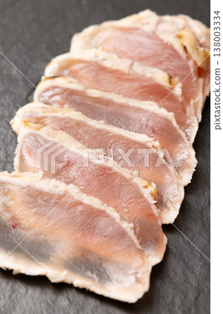 Seared albacore tuna sashimi 138003334