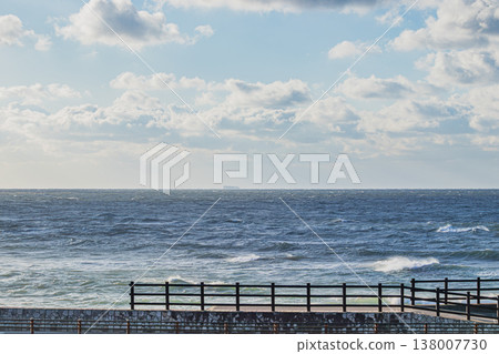 Coastal scenery around Omaezaki Lighthouse in Omaezaki City (Shizuoka Prefecture) Coastal scenery around Omaezaki Lighthouse in Omaezaki City (Shizuoka Prefecture) 138007730