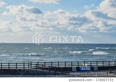 靜岡縣大前崎市大前崎燈塔周圍的海岸風光 138007733