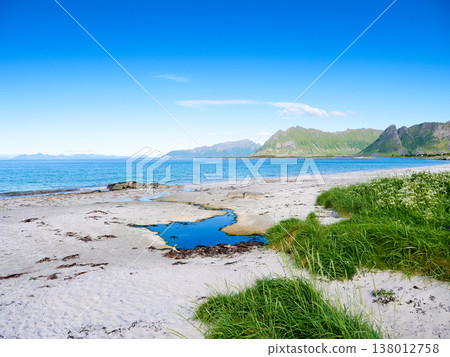 Seascape in Gimsoysand, Lofoten islands, Norway Seascape in Gimsoysand, Lofoten islands, Norway 138012758