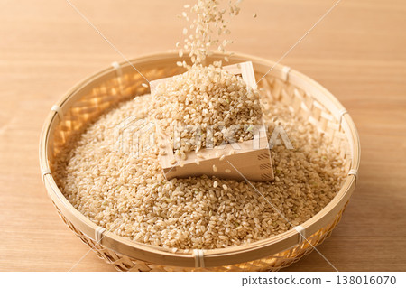 Brown rice flourished Brown rice flourished 138016070