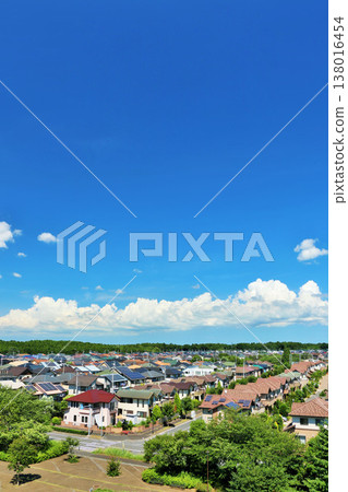 藍天的街道 138016454