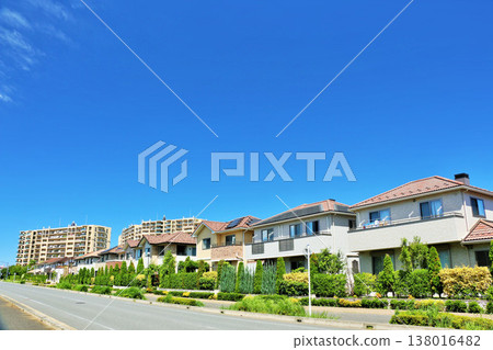 藍天的都市風景 新住宅區的風景 藍天的都市風景 新住宅區的風景 138016482