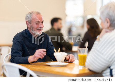 Senior couple spend time in cafe, romantic meeting dating or family time 138017613