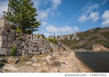 Kaizuhama Stone Walls: Important Cultural Landscape, Makino-cho, Nagahama City, Shiga Prefecture 138017833