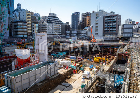 大型建築工地所在的城市景觀:池袋,目前正在進行重建,2026年2月,c-1 大型建築工地所在的城市景觀:池袋,目前正在進行重建,2026年2月,c-1 138018158