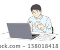 整理收據和發票，以便準備報稅表 138018418