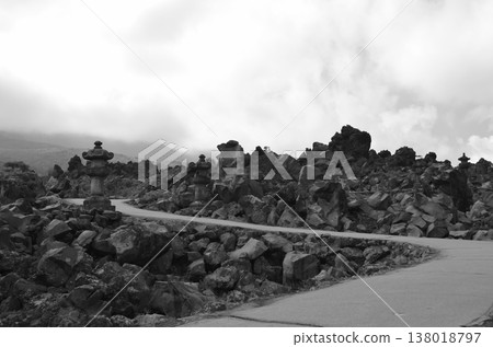 The landscape of Onioshidashi Park, where rugged lava formations spread out. 138018797