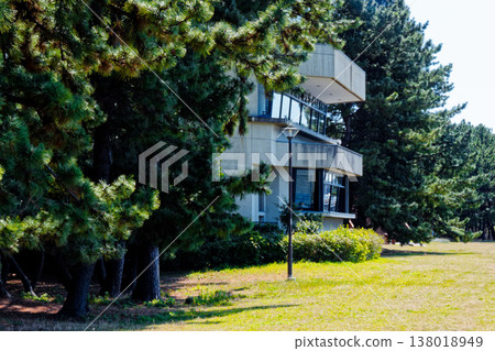 Birdwatching Center in a Ramsar Convention-registered wetland, Nagoya City Birdwatching Center 138018949