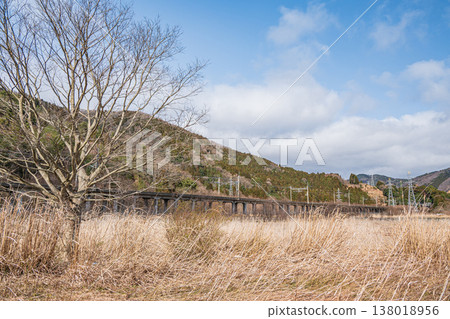 The Kosei Line runs through the foothills of the mountains at the foot of Lake Biwa, in Makino-cho, Nagahama City, Shiga Prefecture. The Kosei Line runs through the foothills of the mountains at the foot of Lake Biwa, in Makino-cho, Nagahama City, Shiga Prefecture. 138018956