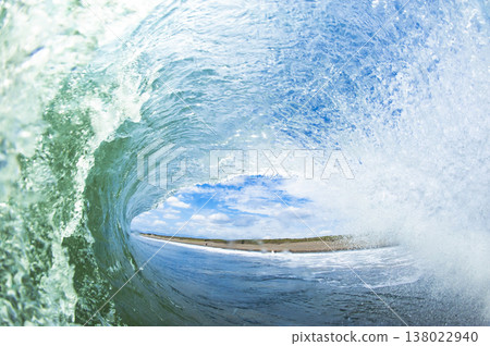 湘南久沼海灘：颱風湧浪 138022940