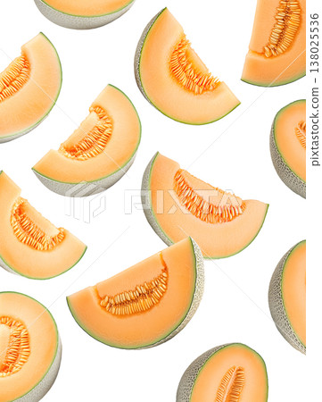Fresh cantaloupe melon wedges with seeds displayed in a scattered seamless pattern, on white background, concept of summer fruit 138025536