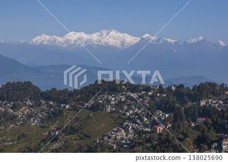 The townscapes of Kangchenjunga and Darjeeling The townscapes of Kangchenjunga and Darjeeling 138025690