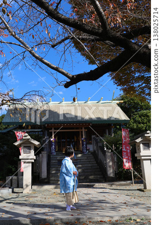 Shichi-Go-San ceremony for a five-year-old at a shrine 138025714