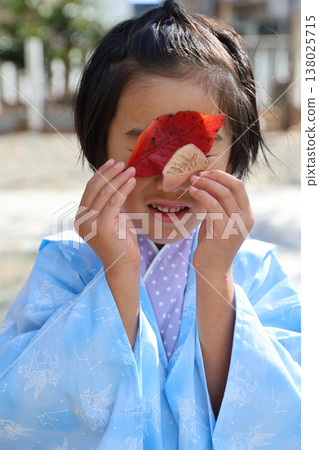 Shichi-Go-San ceremony for a five-year-old at a shrine 138025715