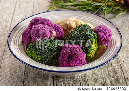 Colorful raw organic cauliflower cabbage Colorful raw organic cauliflower cabbage 138027800