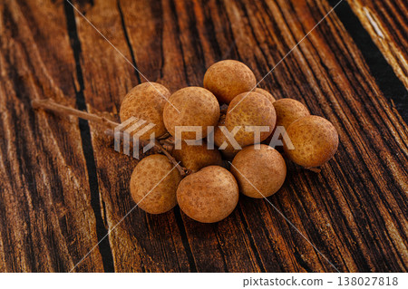 Sweet tropical exotic longan fruit heap Sweet tropical exotic longan fruit heap 138027818