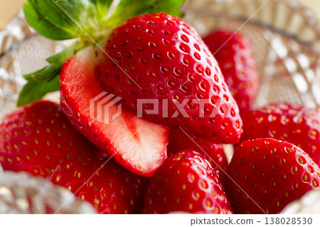 一個草莓 138028530