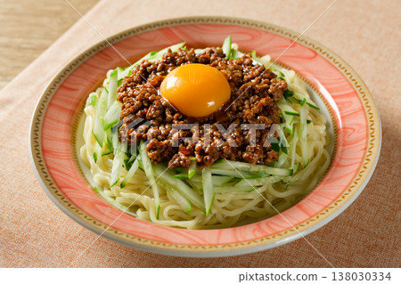 Jarger noodles Jarger noodles 138030334
