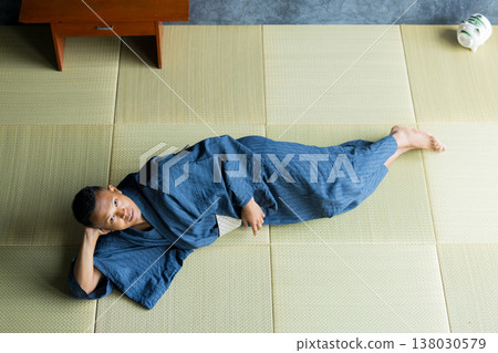 Foreign man wearing a yukata Foreign man wearing a yukata 138030579