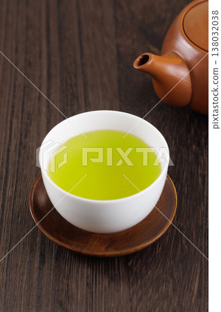 Green tea and teapot Green tea and teapot 138032038