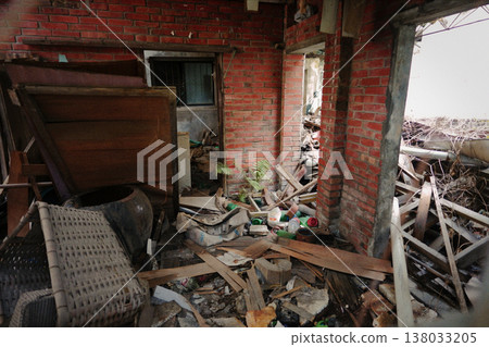 Interior view of traditional abandoned houses in Taiwan filled with clutter Interior view of traditional abandoned houses in Taiwan filled with clutter 138033205
