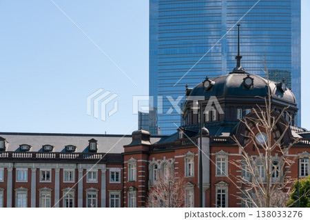 [Tokyo] Tokyo Station and skyscrapers under a clear blue sky in spring (March 2026) 138033276