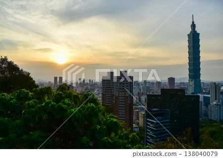 Aerial view of skyline of Taipei city with Taipei 101 Skyscraper at sunset from Xiangshan Elephant Mountain. Beautiful landscape and cityscape of Taipei downtown buildings and architecture in the city Aerial view of skyline of Taipei city with Taipei 101 Skyscraper at sunset from Xiangshan Elephant Mountain. Beautiful landscape and cityscape of Taipei downtown buildings and architecture in the city 138040079