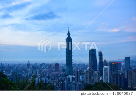 Aerial view of skyline of Taipei city with Taipei 101 Skyscraper at sunset from Xiangshan Elephant Mountain. Beautiful landscape and cityscape of Taipei downtown buildings and architecture in the city Aerial view of skyline of Taipei city with Taipei 101 Skyscraper at sunset from Xiangshan Elephant Mountain. Beautiful landscape and cityscape of Taipei downtown buildings and architecture in the city 138040087