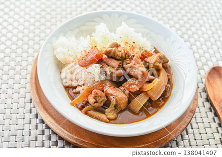 Curry rice with pork offal Curry rice with pork offal 138041407