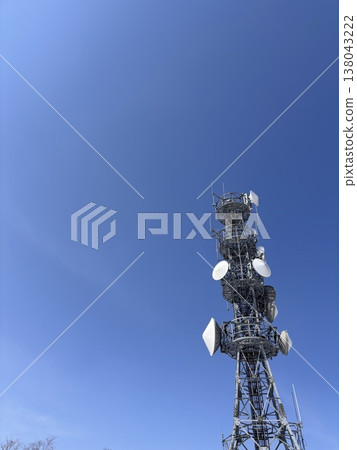 藍天和無線電鐵塔 藍天和無線電鐵塔 138043222