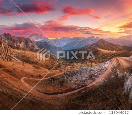 Beautiful mountains and pink sky at sunset in autumn Beautiful mountains and pink sky at sunset in autumn 138044012