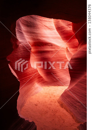 Upper Antelope Canyon, Lake Powell, Arizona, USA 138044376