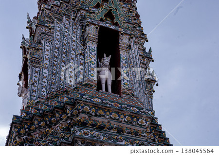 oriental pagoda at Wat Arun Ratchawararam in bangkok thailand oriental pagoda at Wat Arun Ratchawararam in bangkok thailand 138045564