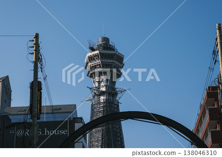 [Shinsekai] Tsutenkaku Tower, famous as a symbol of Osaka 138046310